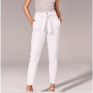 Abercrombie & Fitch White Mom Jeans With Matching Belt Tie Size 8